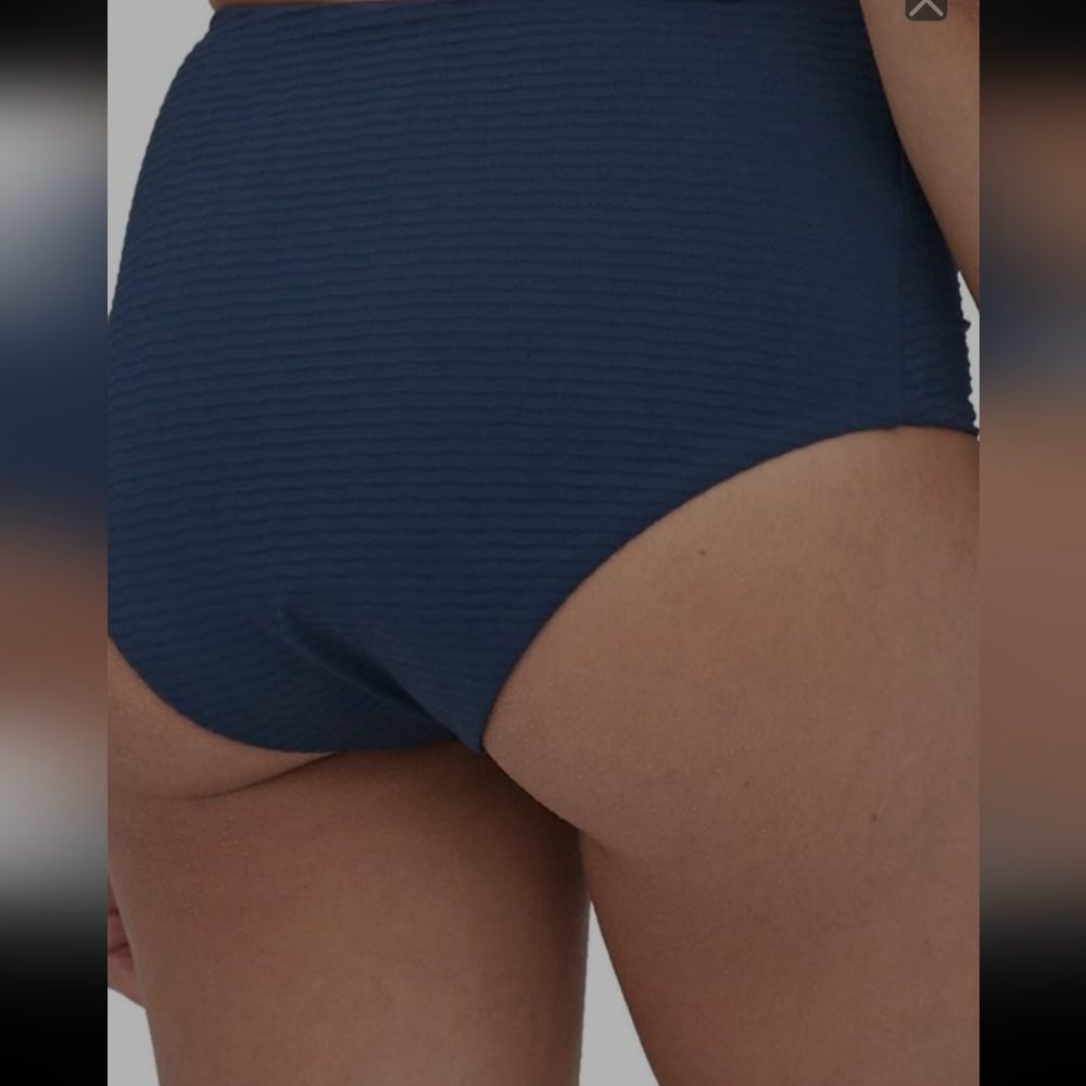NWT High-waist, reversible bikini bottom by Patagonia